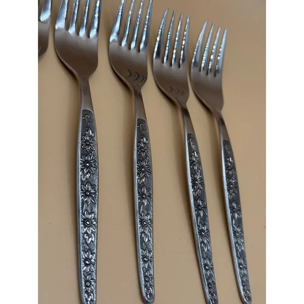 🌼 Set of 8 United Silver Co USI5 Floral Daisy Stainless Steel Salad Forks Japan